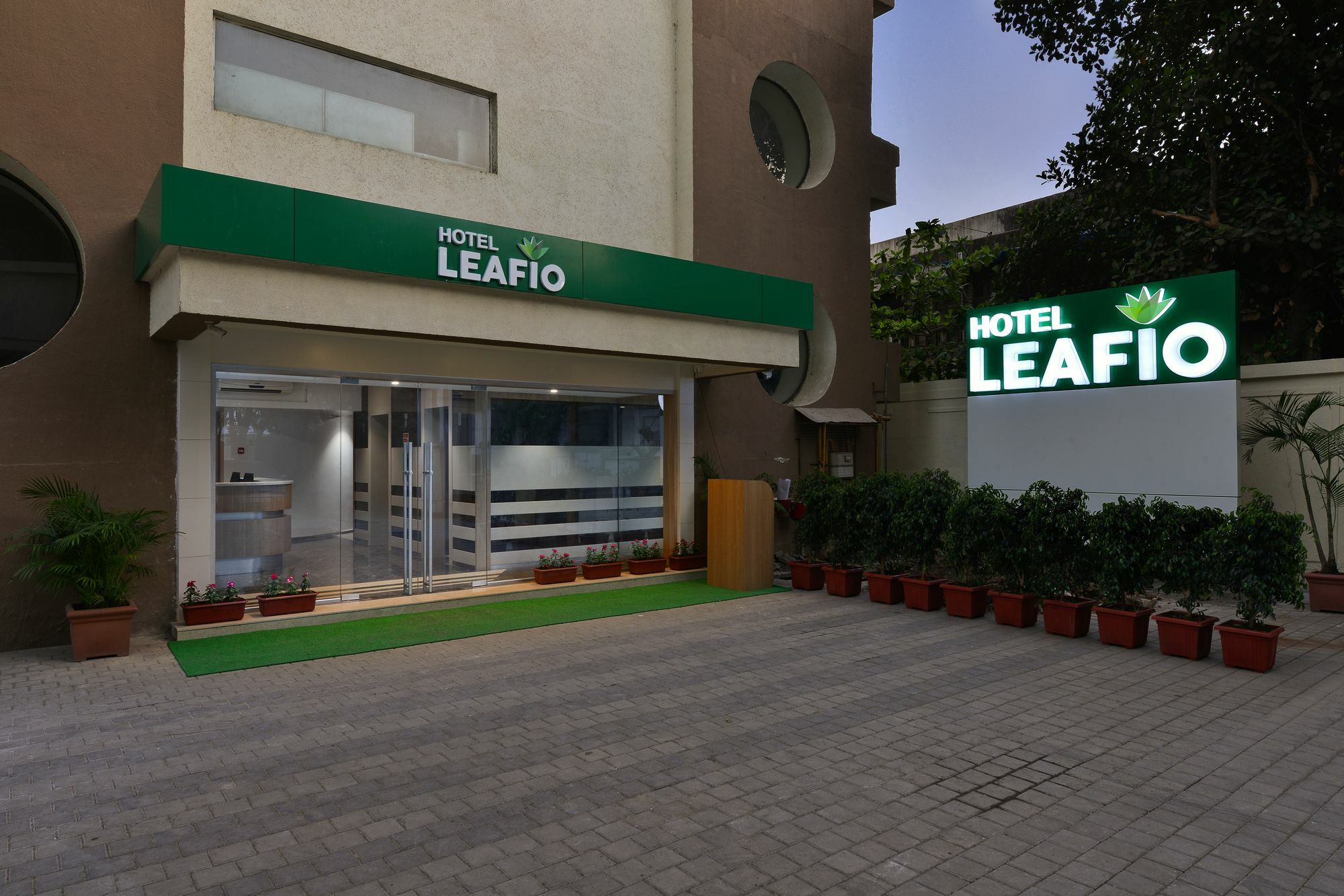 Hotel Leafio Mumbai Exterior foto